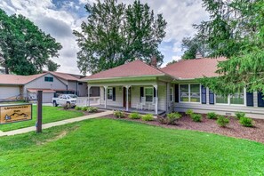 Exterior - Suite in the Heart of Helen w/Free WiFi & a Short Walk to Sites & Hiking Trails (Helen)