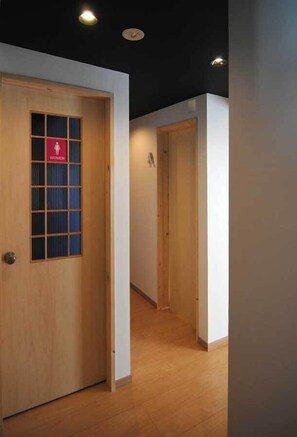 Hallway - Sapporo Guest House Anne - Hostel (Sapporo)