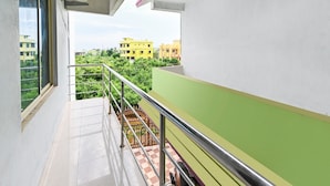 Balcony - OYO 42373 Serene Stay (Bhubaneshwar)