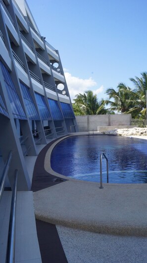 2 outdoor pools - Panglao Sea Resort (Panglao)