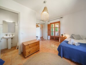 3 habitaciones, cuna de viaje y wifi gratis 