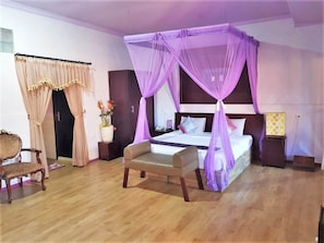 1 bedroom, in-room safe, desk, Internet