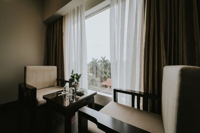 White Palace Thai Binh Hotel 1