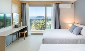 17-pyeong Room on 4th Floor with Ocean View | 特色装修、特色家居、免费 WiFi、床单