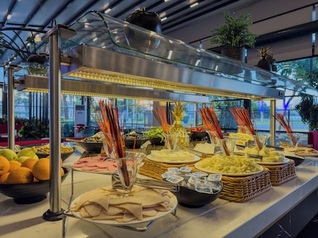 Desayuno buffet incluido todos los días