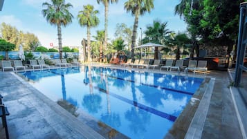 Piscina stagionale all'aperto