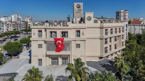 숙박 시설 정면