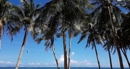 Family Villa & Presidential Infinity Pool close to Cloud 9 Surf Spot
