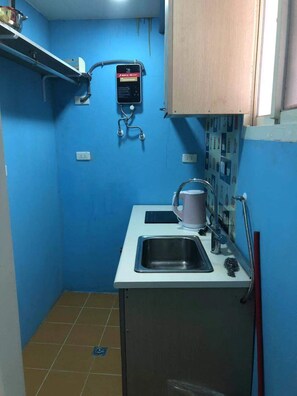 Shared fridge - Season Of Water (Keelung)