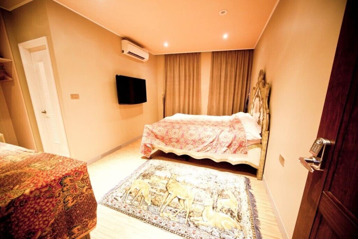 Signature Double Room | WiFi (free)