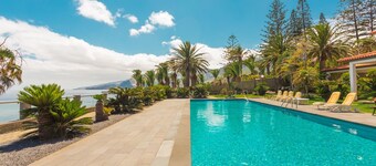 FLH Luxury Villa Mar with Private Sea Access