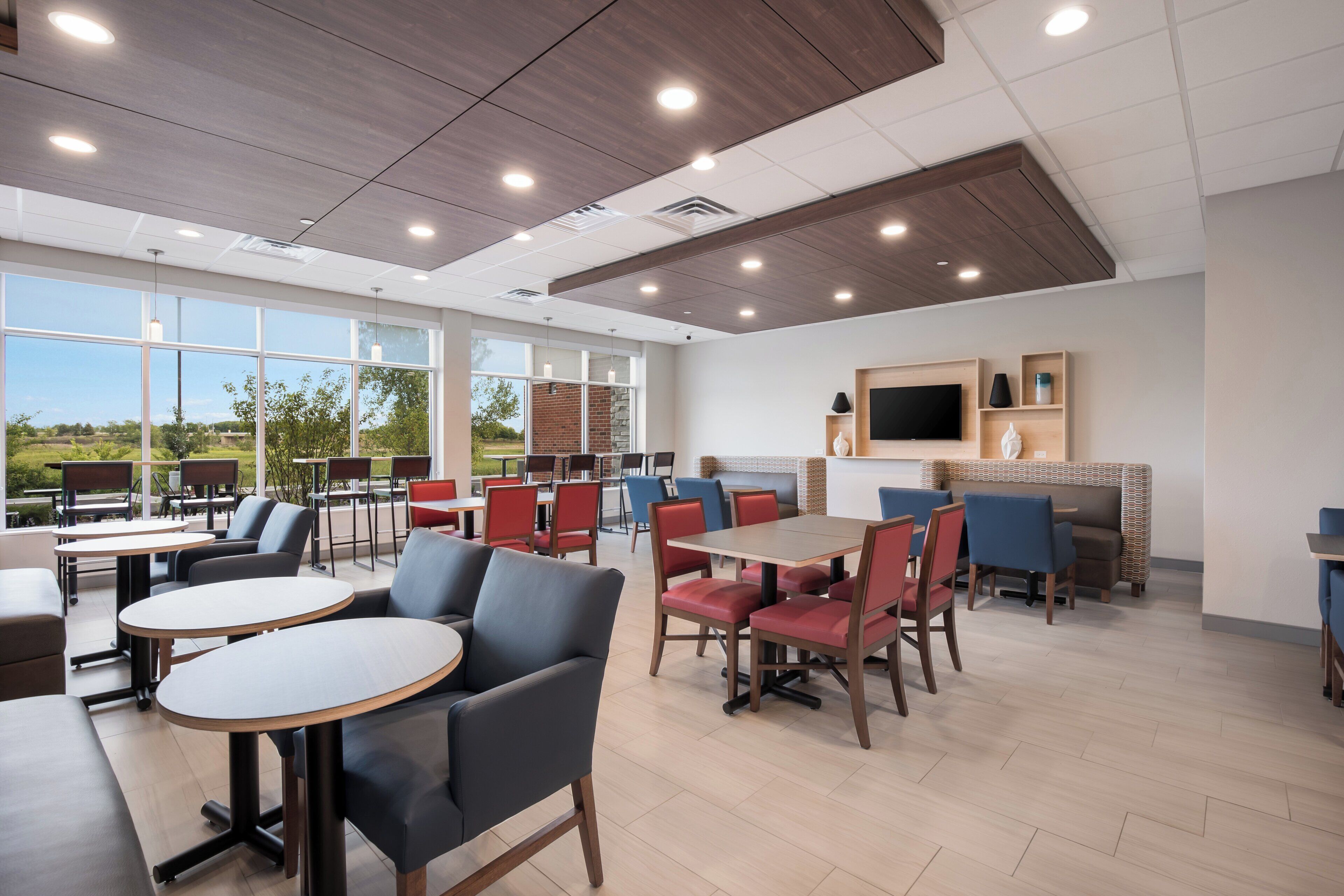 Foto - Holiday Inn Express & Suites Chicago - Hoffman Estates by IHG