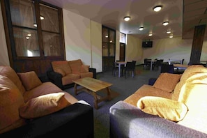 Lounge i lobbyen