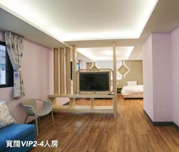 Family Room | Desk, soundproofing, free WiFi, wheelchair access - Wangjiaxin B&B (Ji'an)