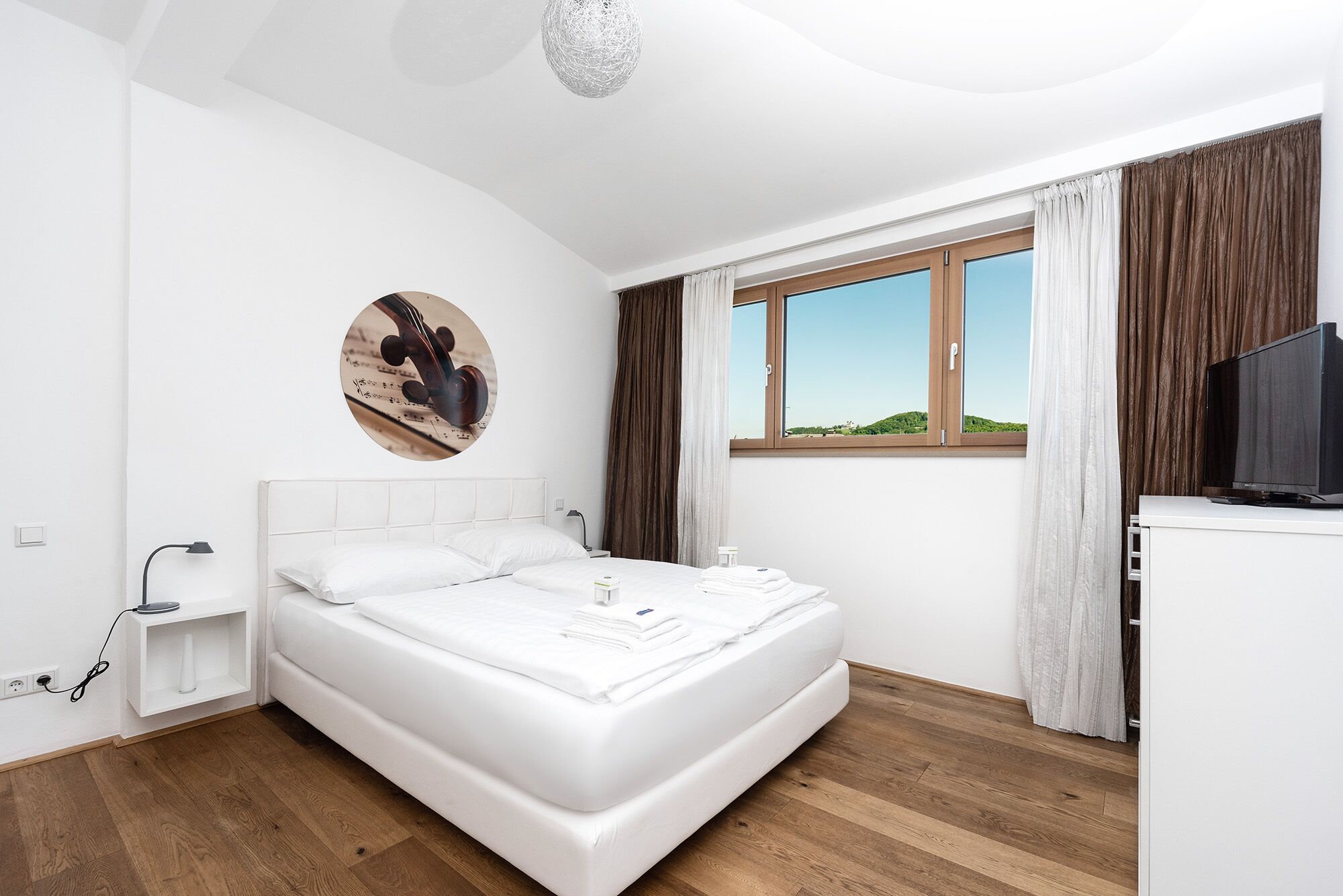 Luxury-Apartment | Schreibtisch, schallisolierte Zimmer, kostenloses WLAN