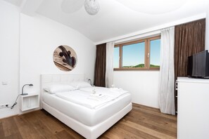 Luxe appartement | Een bureau, geluiddichte muren, gratis wifi