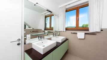 Departamento de lujo | Baño | Toallas