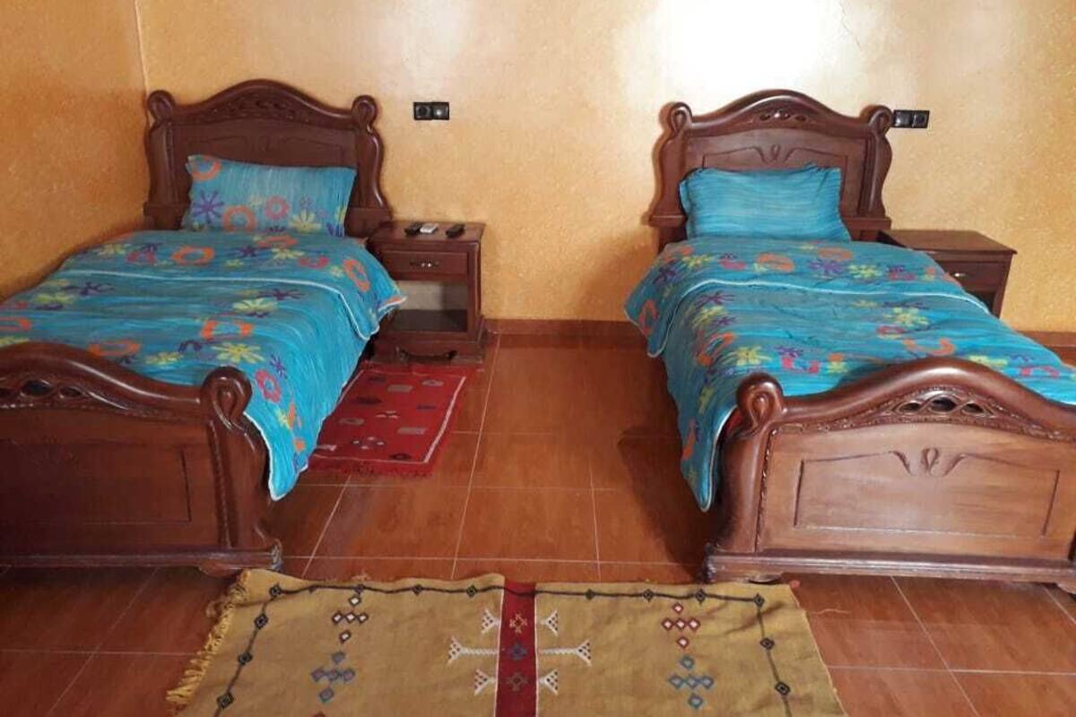 Laptop workspace, free WiFi, bed sheets