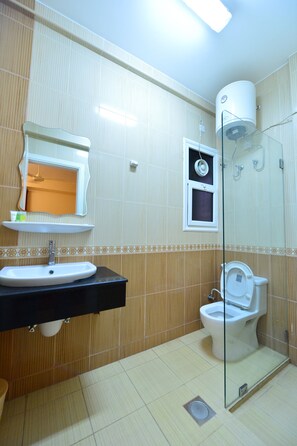Doppelzimmer | Dusche im Bad