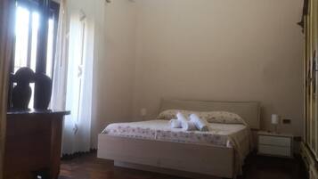 Deluxe-Suite | 2 Schlafzimmer, Verdunkelungsvorhänge, Bügeleisen/Bügelbrett