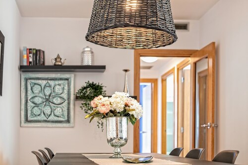 Apartamento lujo& piscina junto Barcelona Centro