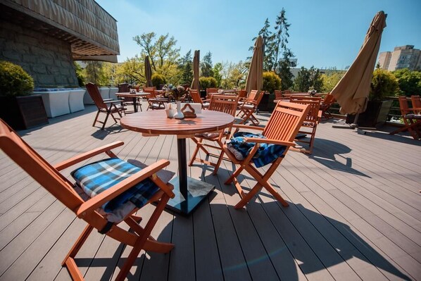 Dining - Kazakhstan Express (Almaty)