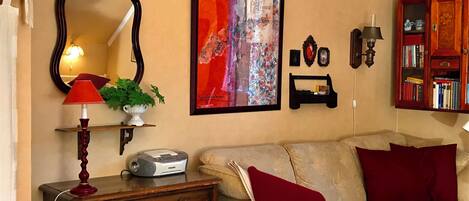 Minisuite (Linnéa) | Hypo-allergenic bedding, individually decorated, individually furnished