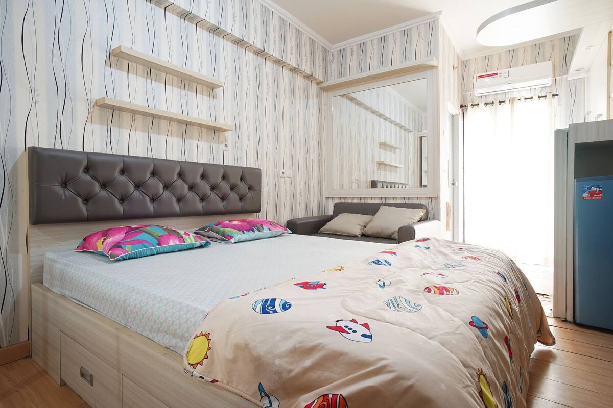 Studio | WiFi (free), bed sheets