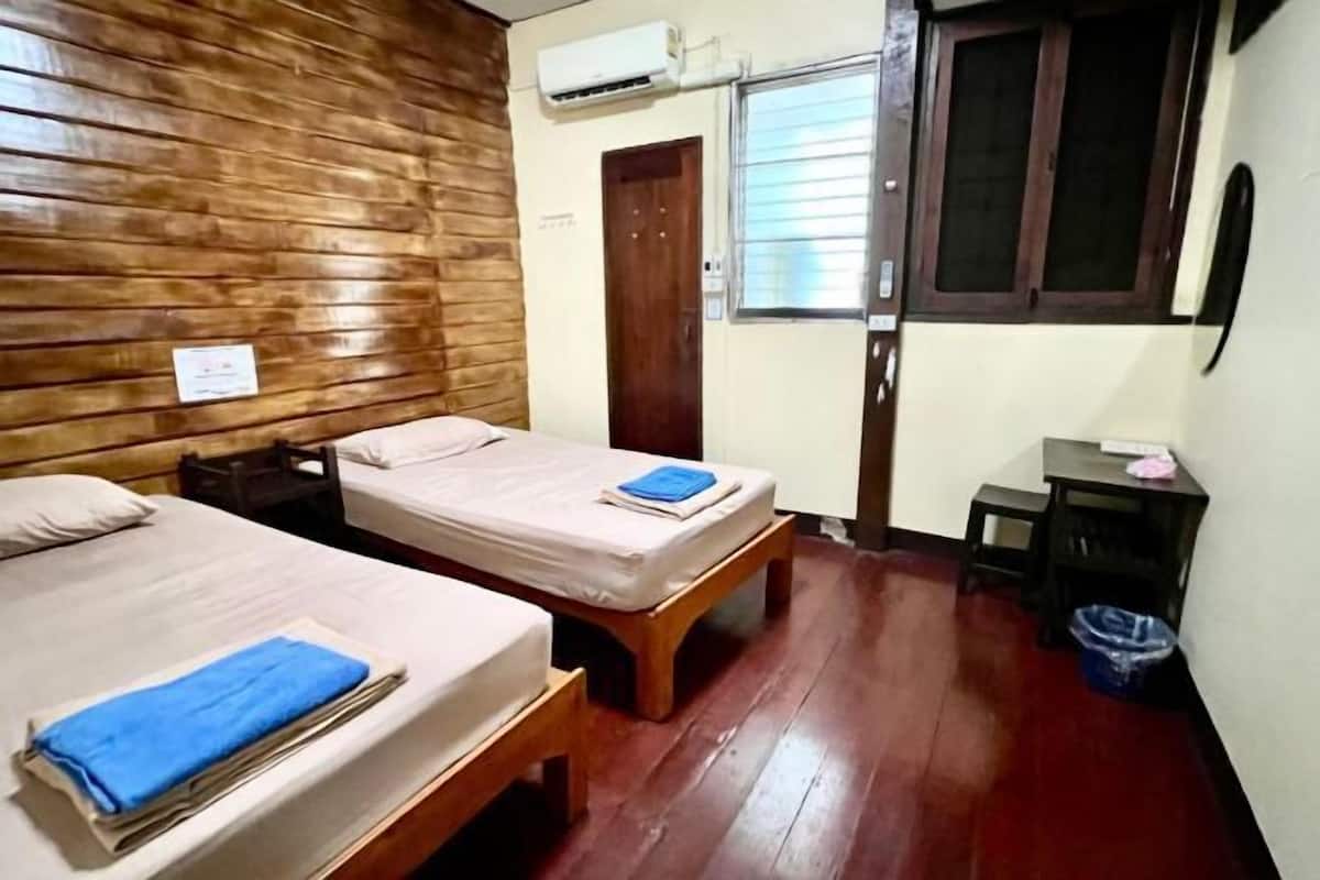 1 slaapkamer, een bureau, gratis wifi, beddengoed