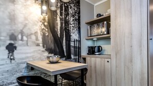 Studio | Cuisinette privée | Cafetière-théière, réfrigérateur, four à micro-ondes