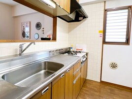 Apartment, 3 Schlafzimmer, Balkon (504) | Eigene Küche | Kühlschrank, Mikrowelle, Herdplatte, Wasserkocher