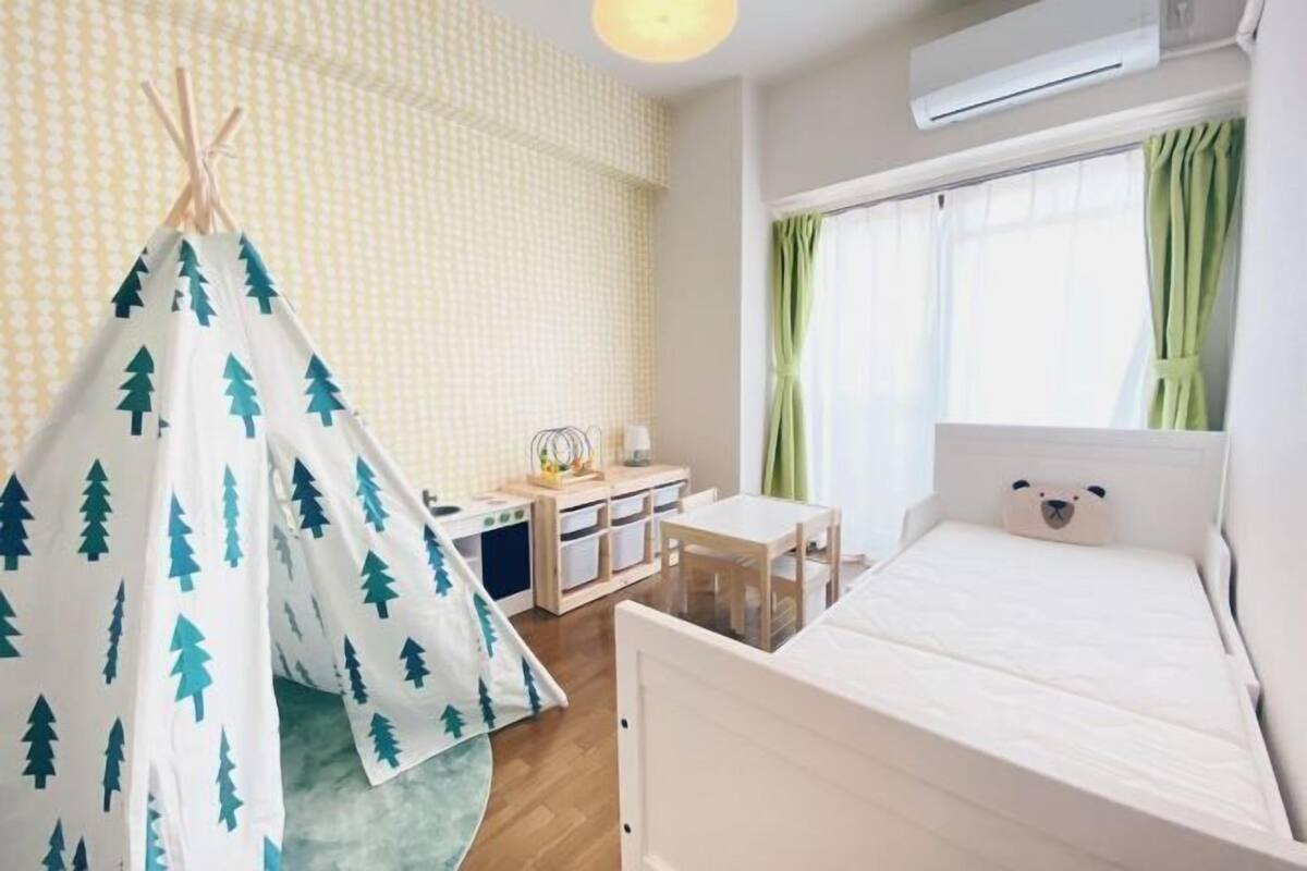 3 bedrooms, laptop workspace, iron/ironing board, free WiFi