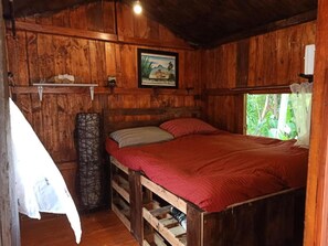 Chalet | Free WiFi - ABSTheCafe Hostel (Bangkok)