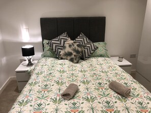 Departamento | 2 habitaciones, escritorio y espacio para trabajar con laptop 