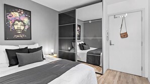 Studio | Wi-Fi gratis dan seprai linen