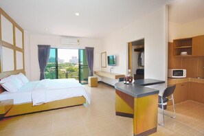 Superior King Room | Blackout drapes, free WiFi - City 1 Residence (Pattaya)