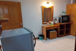 ห้องดีลักซ์ดับเบิล | โต๊ะทำงาน, Wi-Fi ฟรี