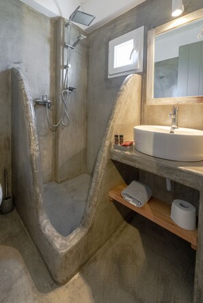 Dusche, Regendusche, kostenlose Toilettenartikel, Haartrockner