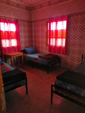 Habitación triple | Ropa de cama