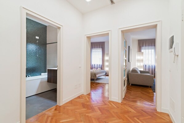 3 bedrooms, iron/ironing board, WiFi - GuestHost - Exclusive apartment perfect for 4 guests located in the very center of Padua, in the luxury shopping street, immersed in the magic of the squares, a stone's throw from the Scrovegni Chapel, the Bo, the Palazzo della Ragione, the Duomo and 1 (Padova)
