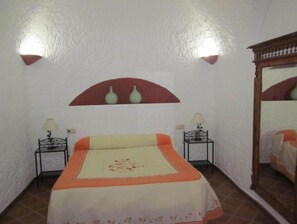 1 bedroom, travel crib, free WiFi