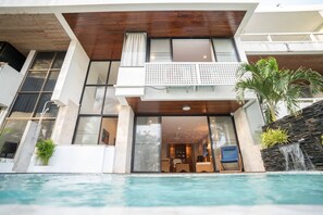 Outdoor pool, an infinity pool - Dojo pool villa beach front and sea view (Unknown)