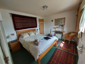 Premium bedding, down duvets, individually decorated, free WiFi - Garragh Mhor B&B (Oban)