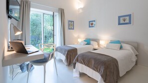 4 Schlafzimmer, Schreibtisch, Bügeleisen/Bügelbrett, kostenloses WLAN