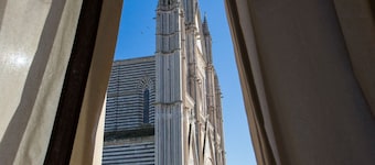 DUOMO LUXURY APARTMENT