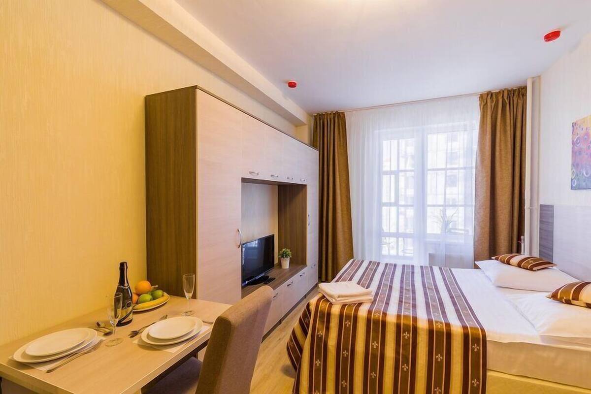 Doppelzimmer zur Einzelnutzung | Wohnbereich | Flachbildfernseher