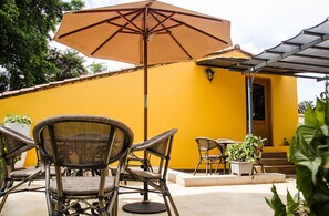 Terrace/patio - Hotel Le Bougainviller (Kampala)