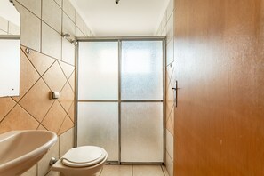 Twin Room | Bathroom - OYO Hotel Vila Rica, Ribeirão Preto (Ribeirão Preto)