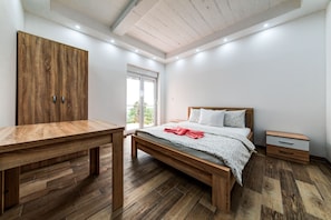Villa panoramique | 5 chambres, bureau, fer et planche à repasser, accès au Wi-Fi (inclus)