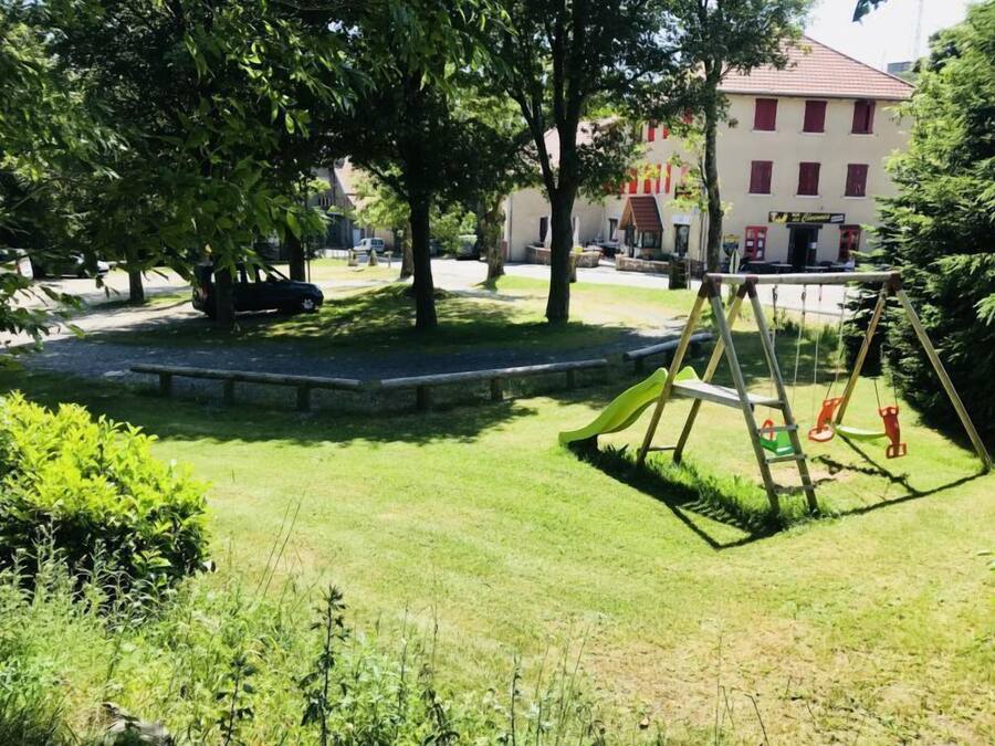 Children's play area - outdoor